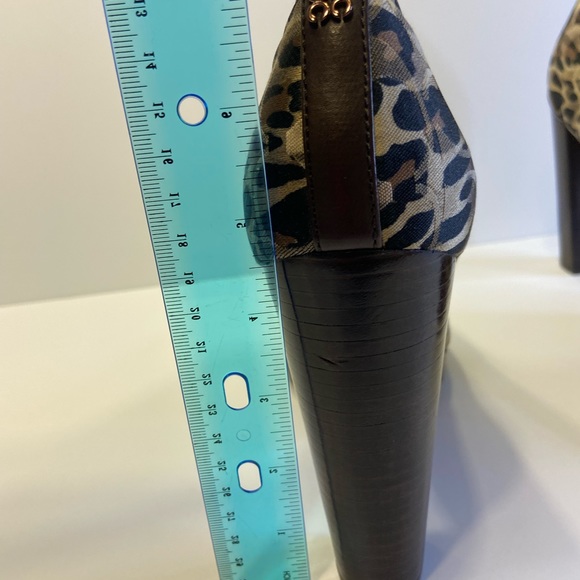 Coach Tristian Heels, 10, Never Worn,  Gorgeous Shoes - Picture 5 of 8